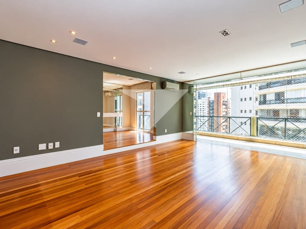 Apartamento para comprar em Itaim Bibi
