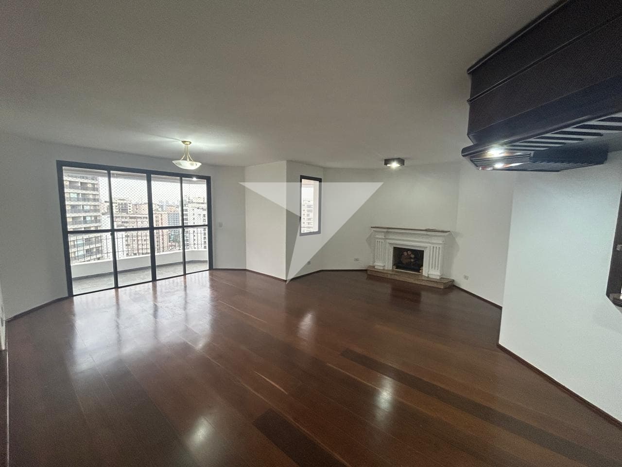 Apartamento para comprar em Moema