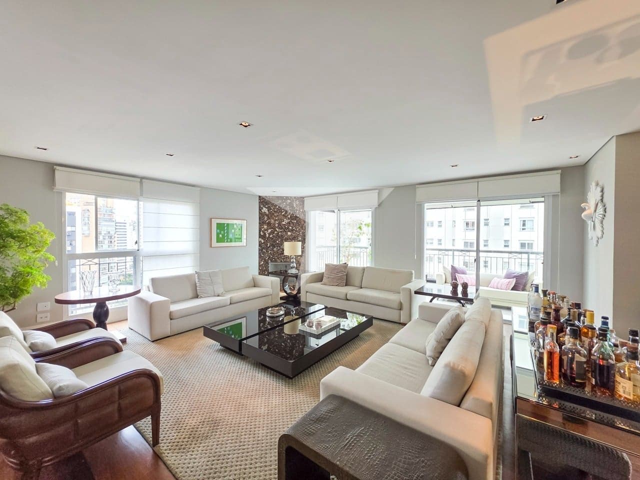 Apartamento para comprar em Moema
