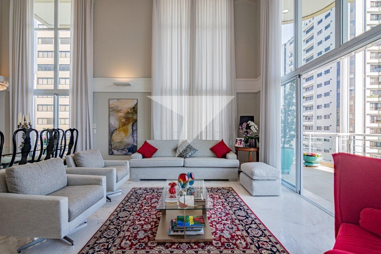 Apartamento para comprar em Moema