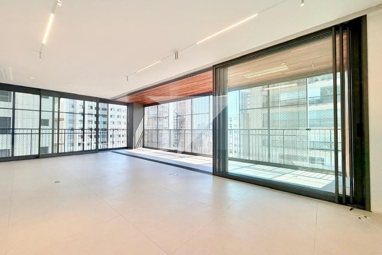 Apartamento para comprar em Vila Nova Conceição