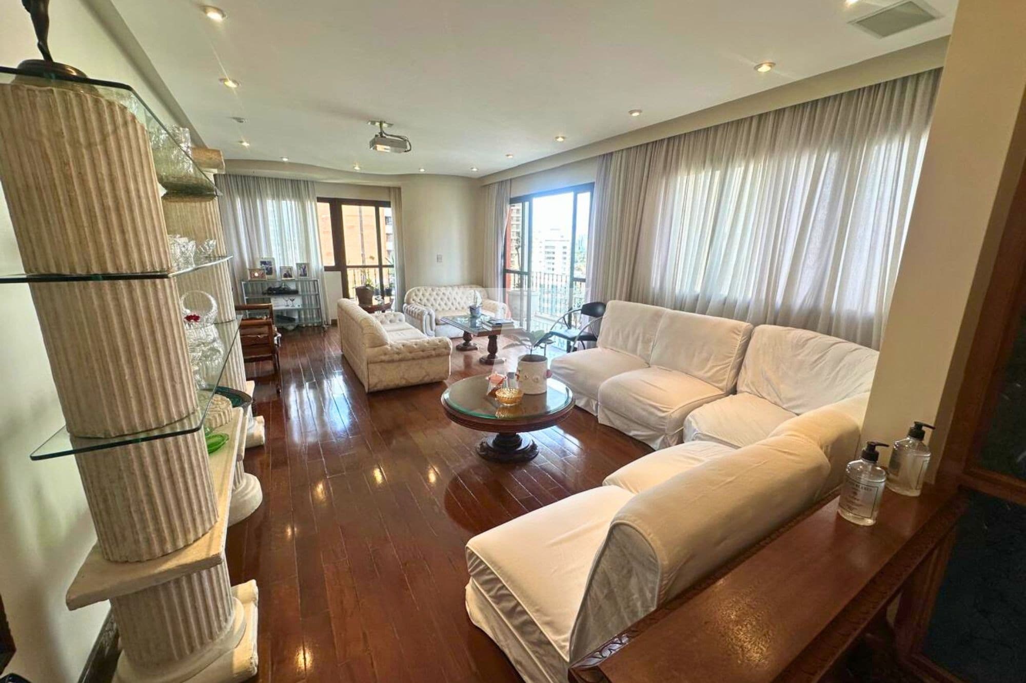Apartamento para venda em Moema