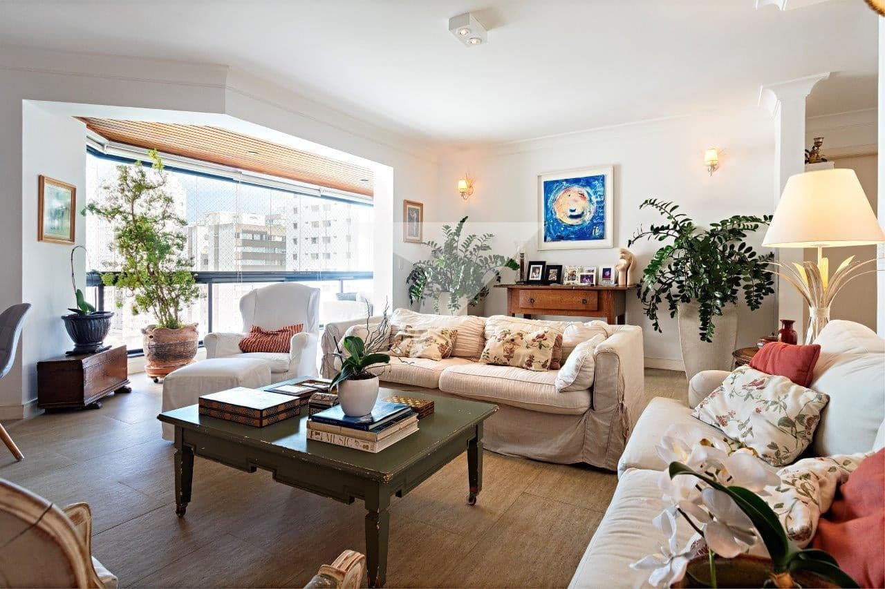 Apartamento para comprar em Moema