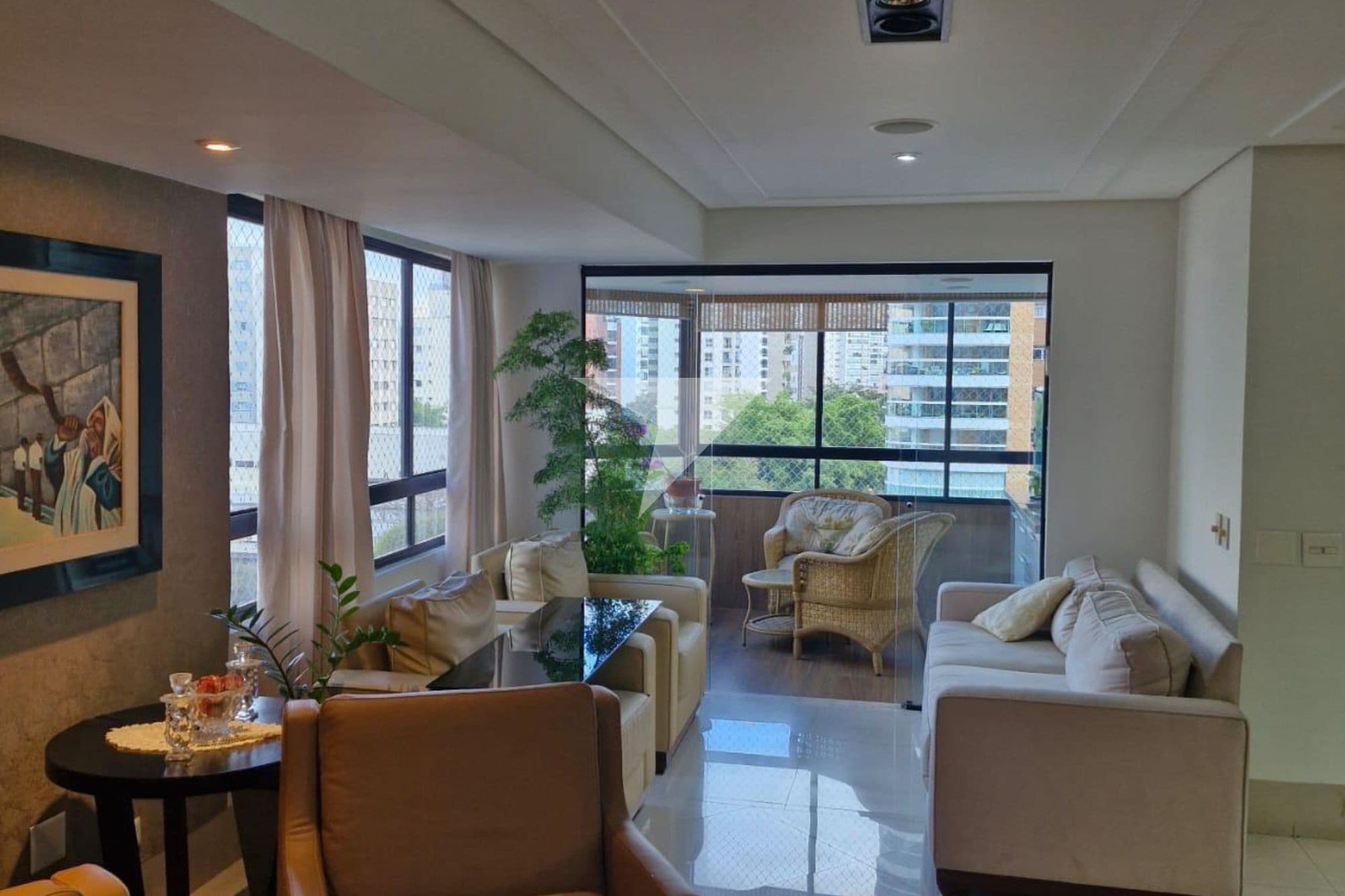 Apartamento para comprar em Moema