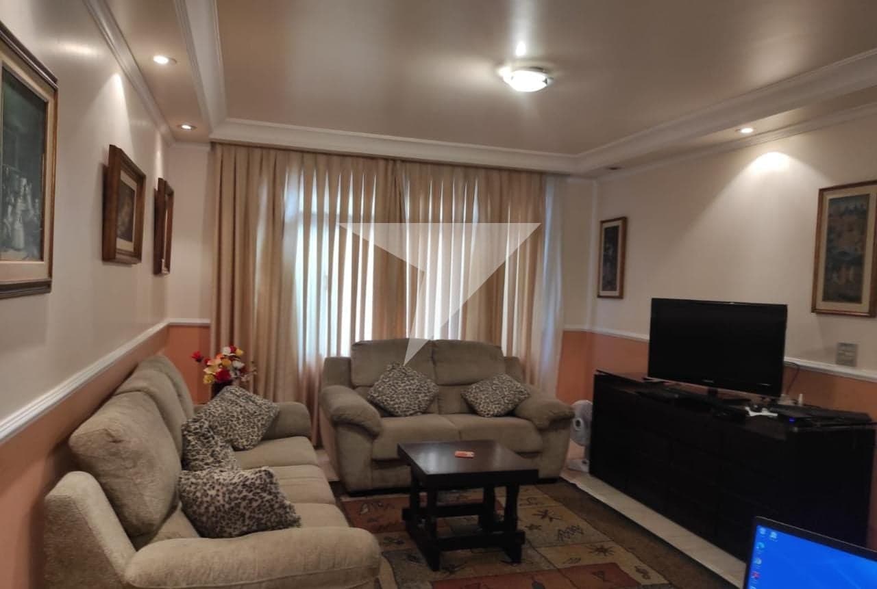 Casa para comprar em Vila Nova Conceição