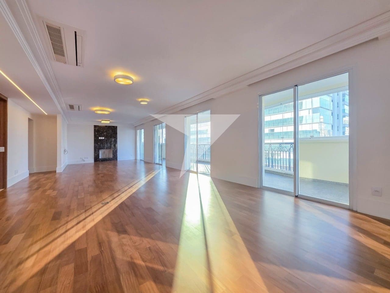 Apartamento para comprar em Moema