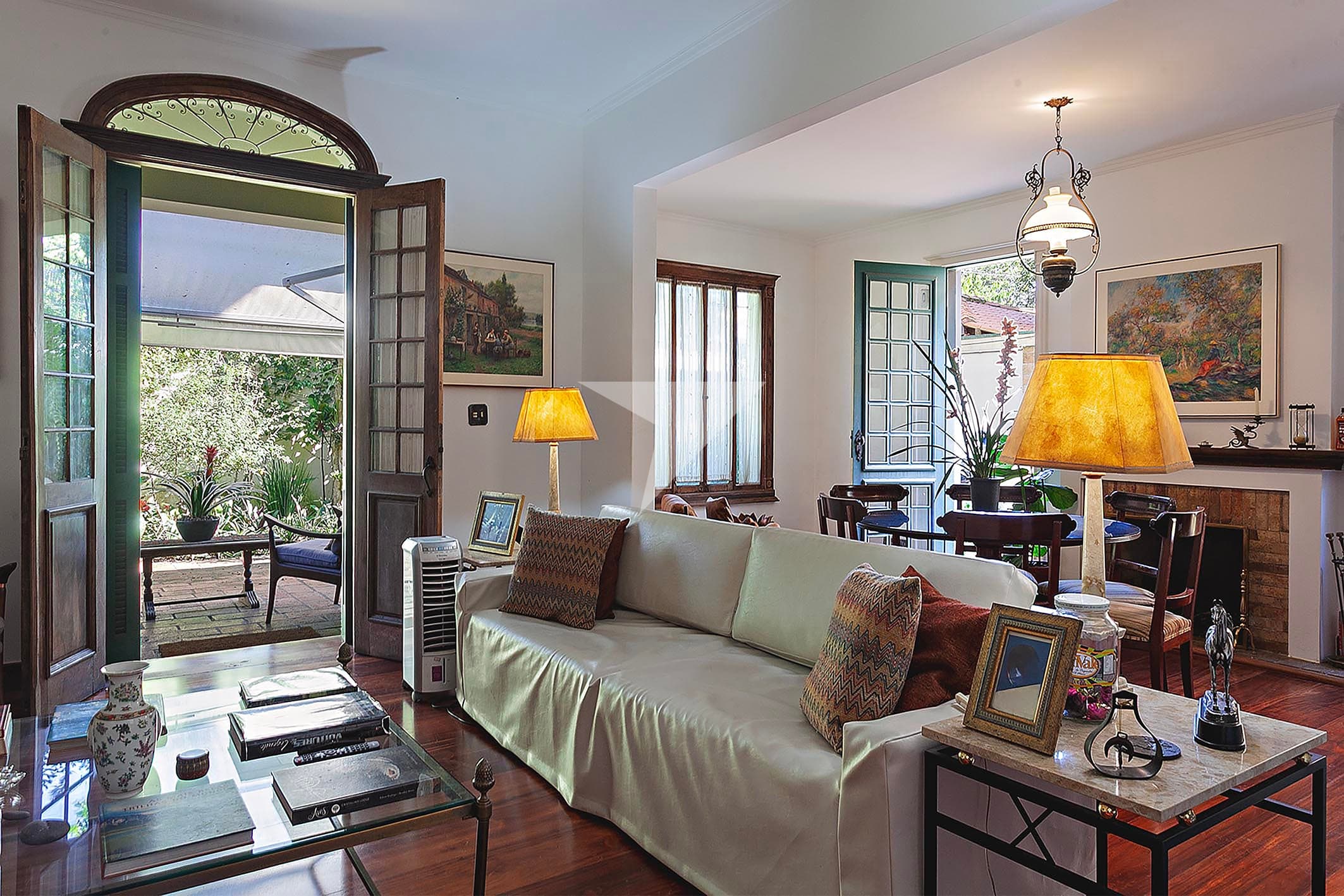 Casa para comprar em Jardim América