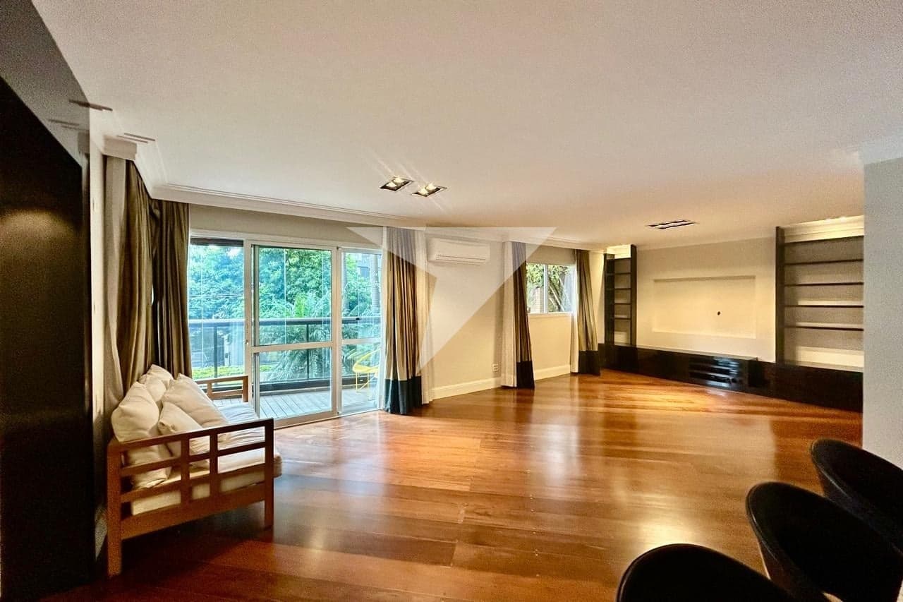 Apartamento duplex para comprar e alugar em Jardim Paulista