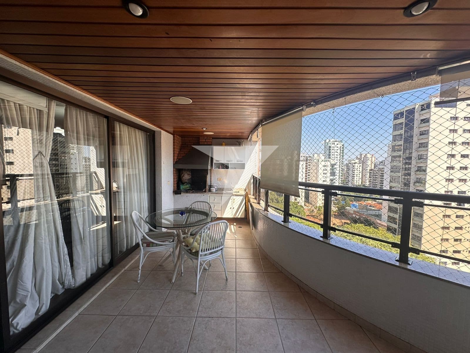 Apartamento para locação em Moema