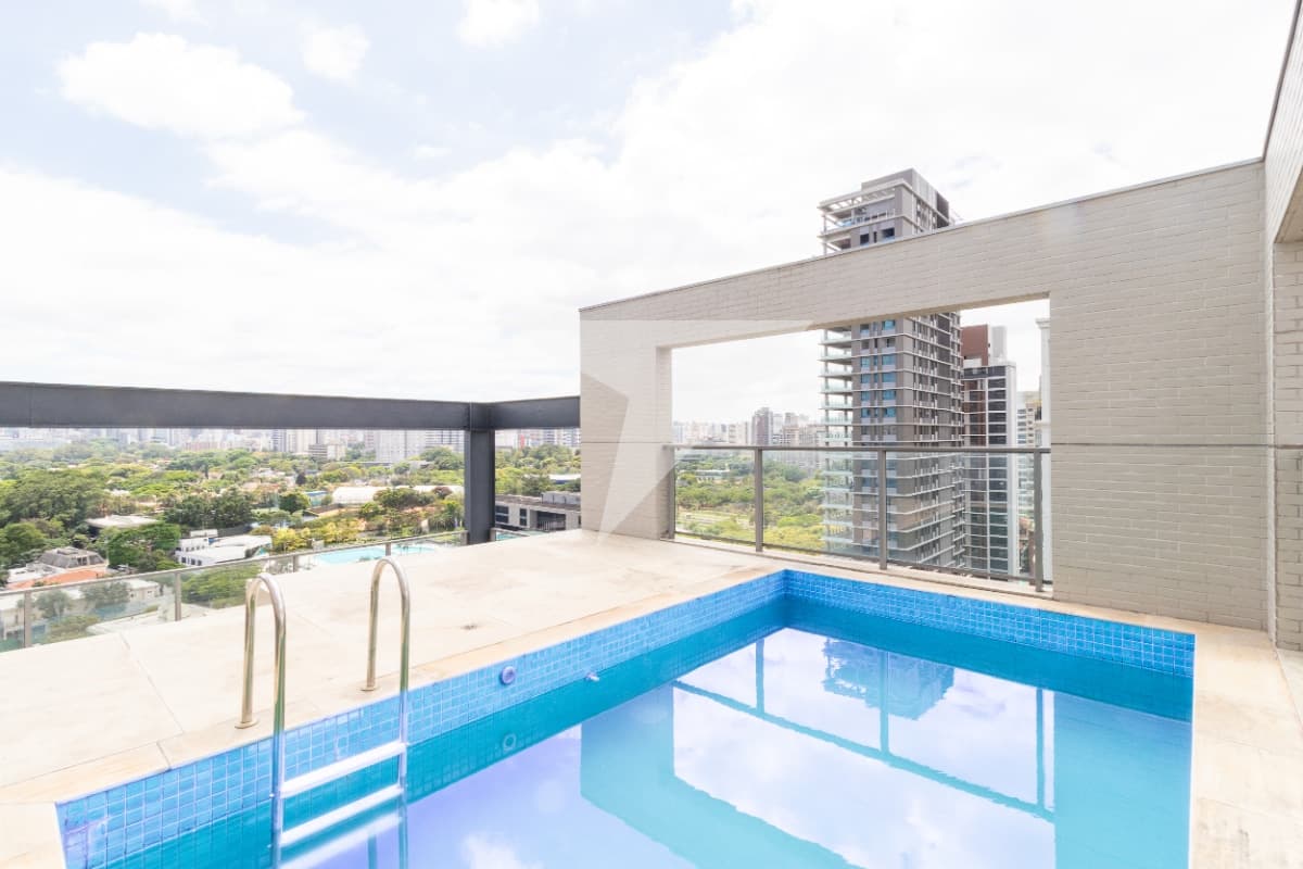 Cobertura Duplex para venda em Moema