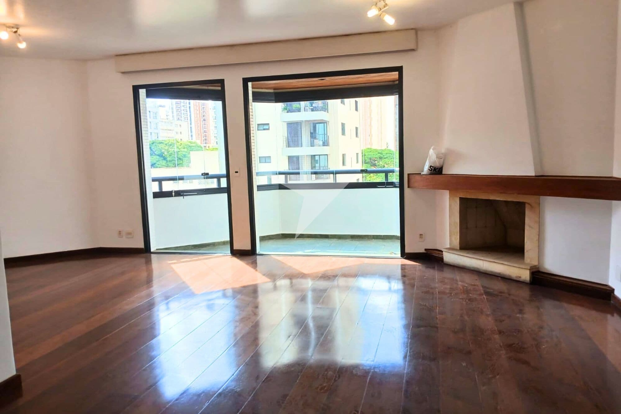 Apartamento para locação em Moema