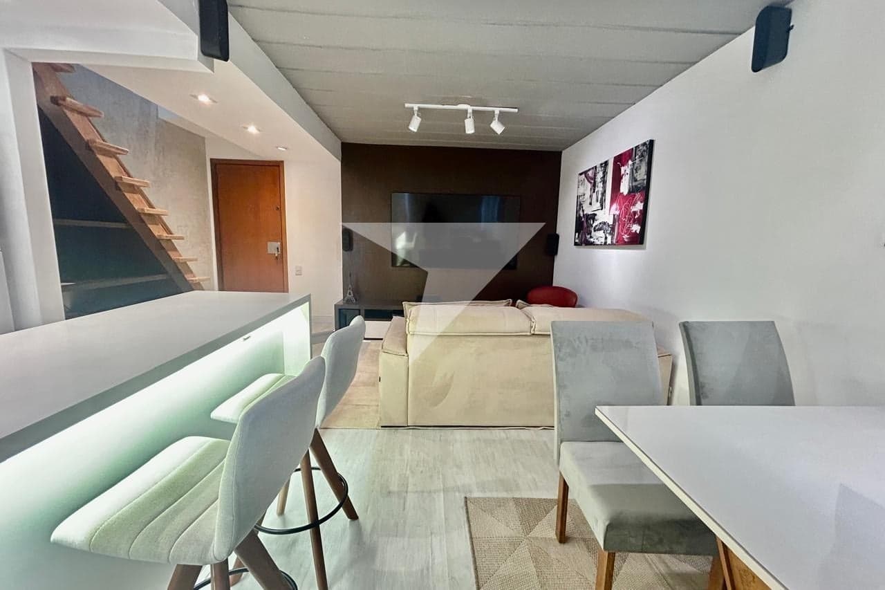 Apartamento duplex para alugar em Moema