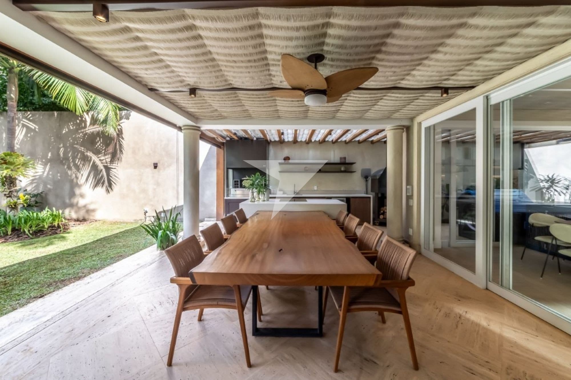 Casa para comprar em Jardim América