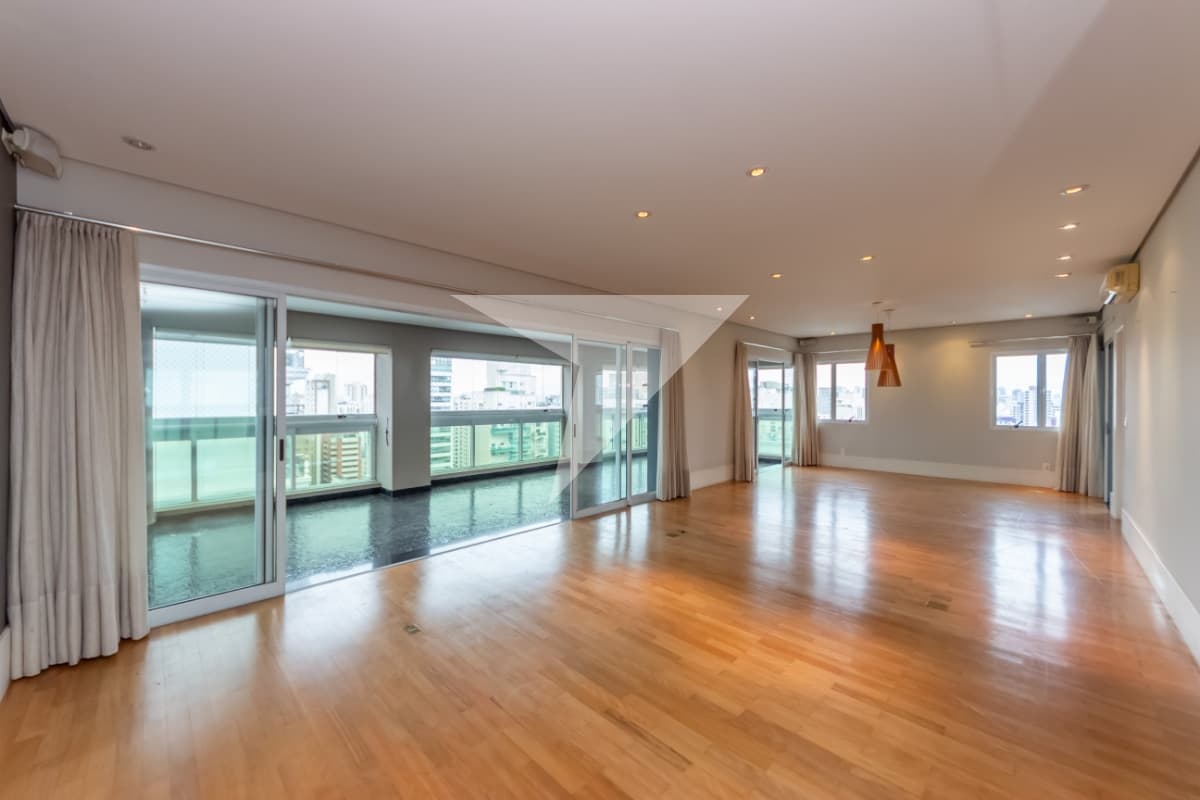 Apartamento para venda em Moema