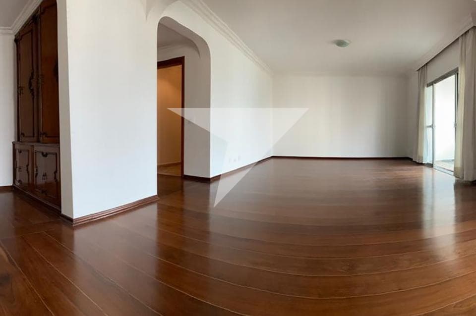 Apartamento para comprar em Moema