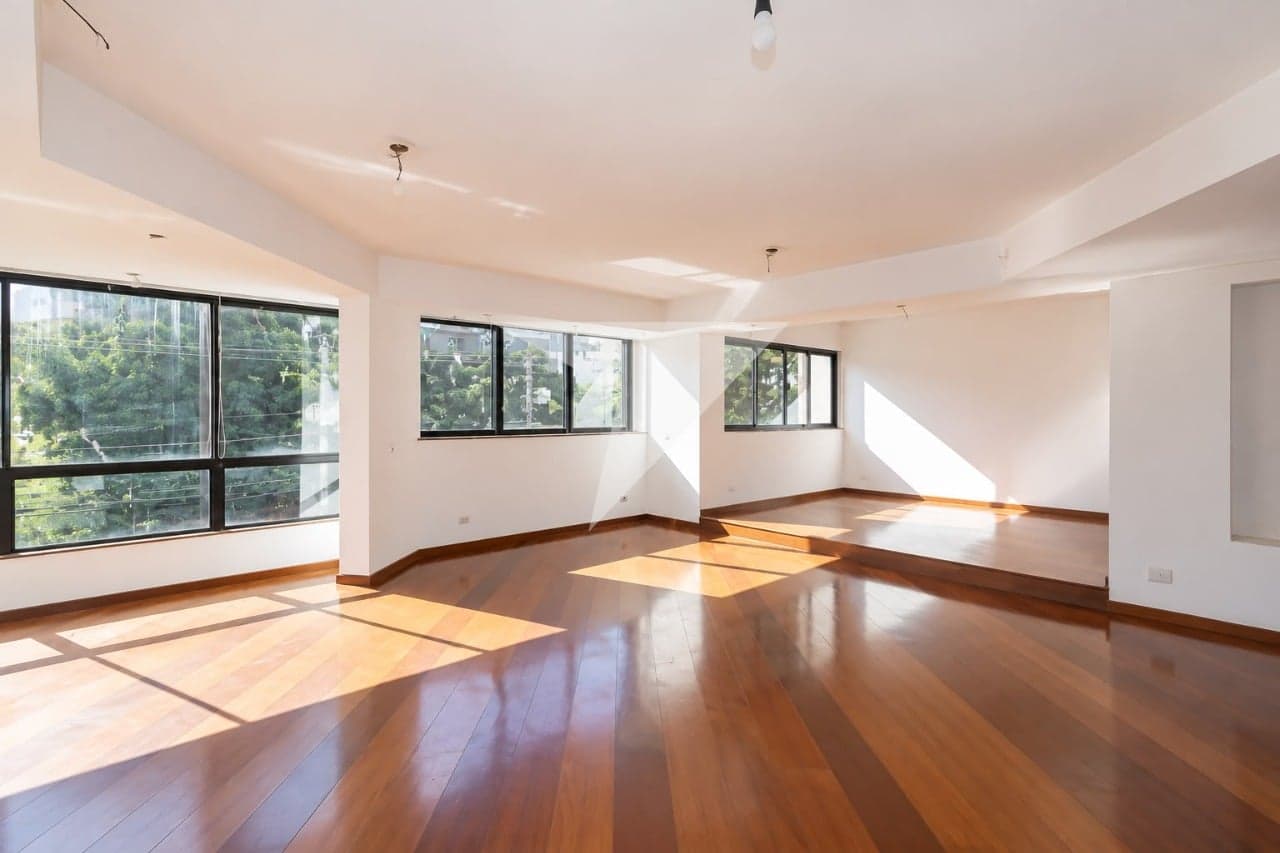 Apartamento para comprar em Moema