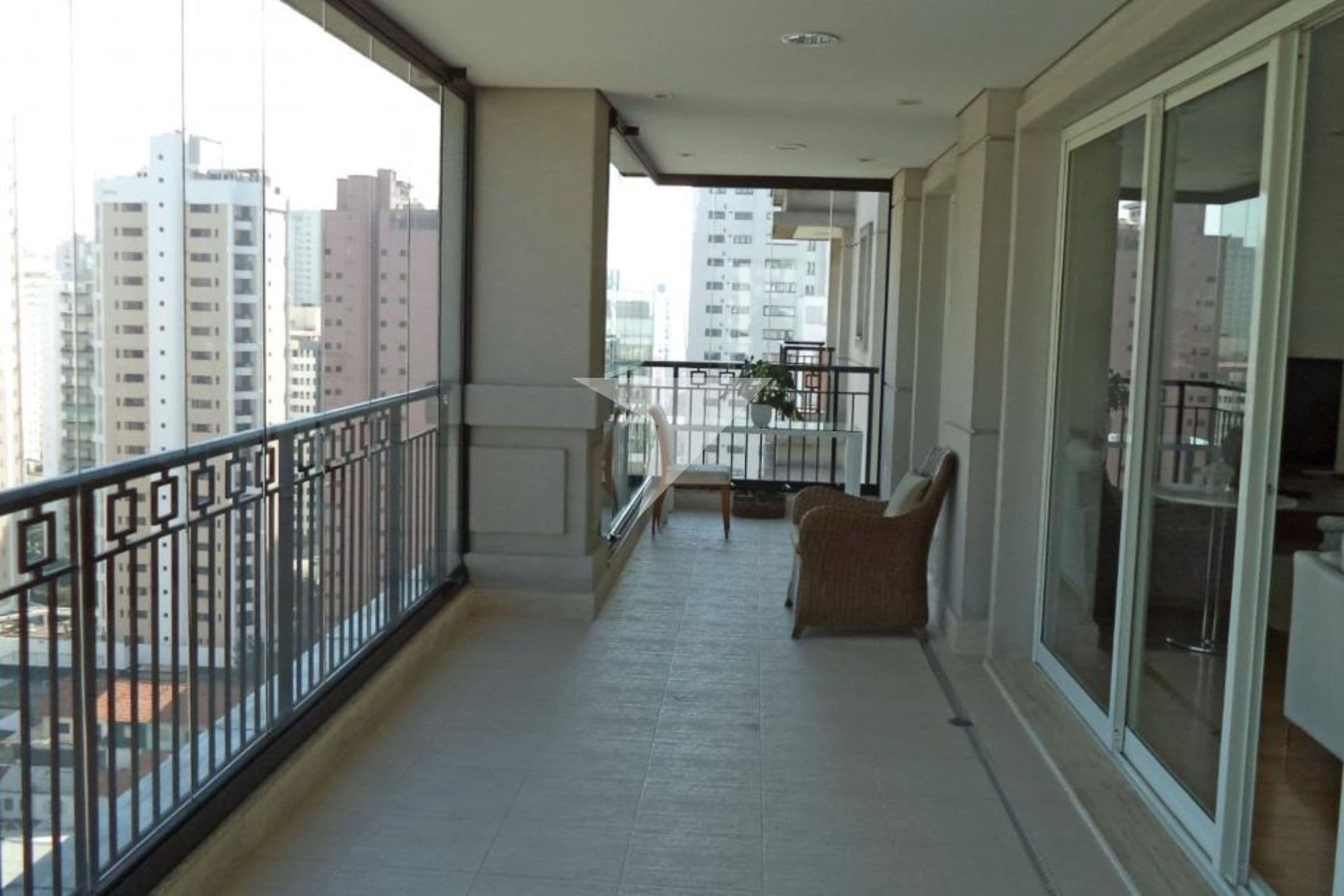 Apartamento para comprar em Moema