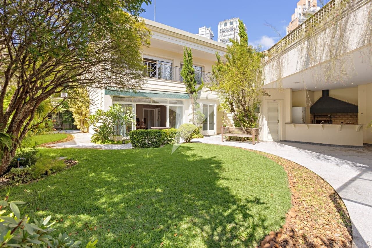 Casa para comprar em Jardim Luzitânia