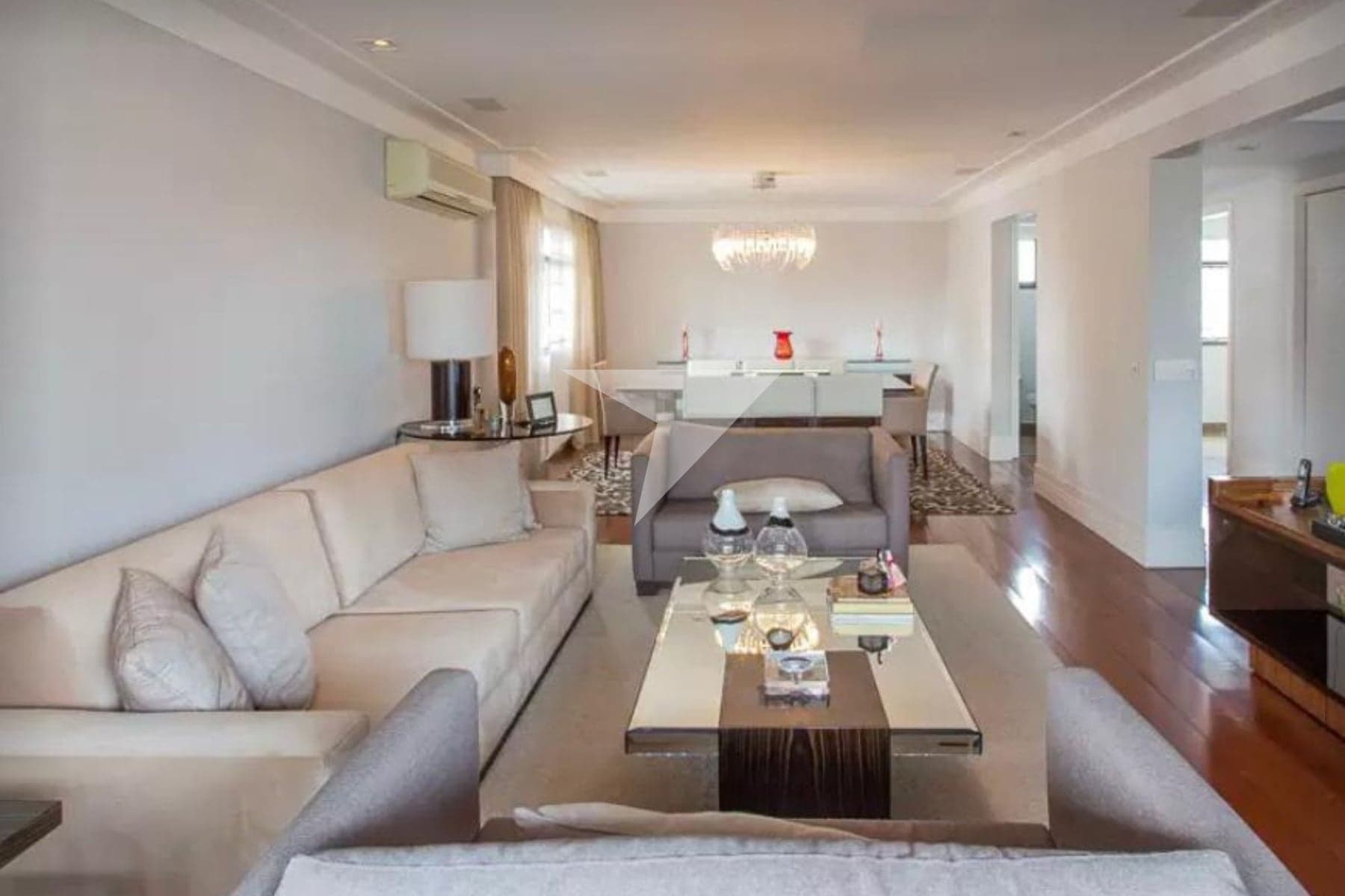 Apartamento para comprar em Moema