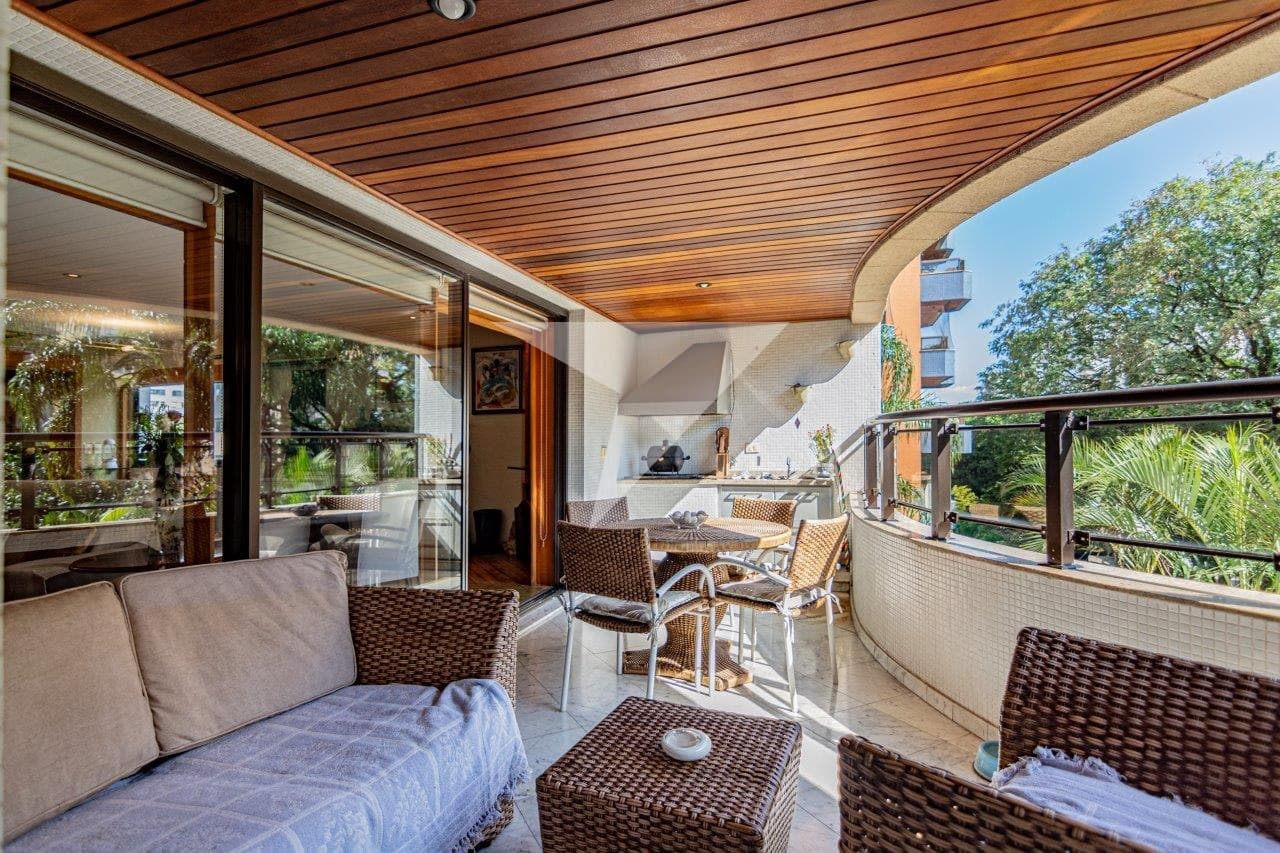 Apartamento para comprar em Moema