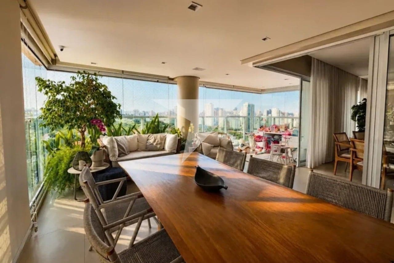Apartamento para comprar em Campo Belo