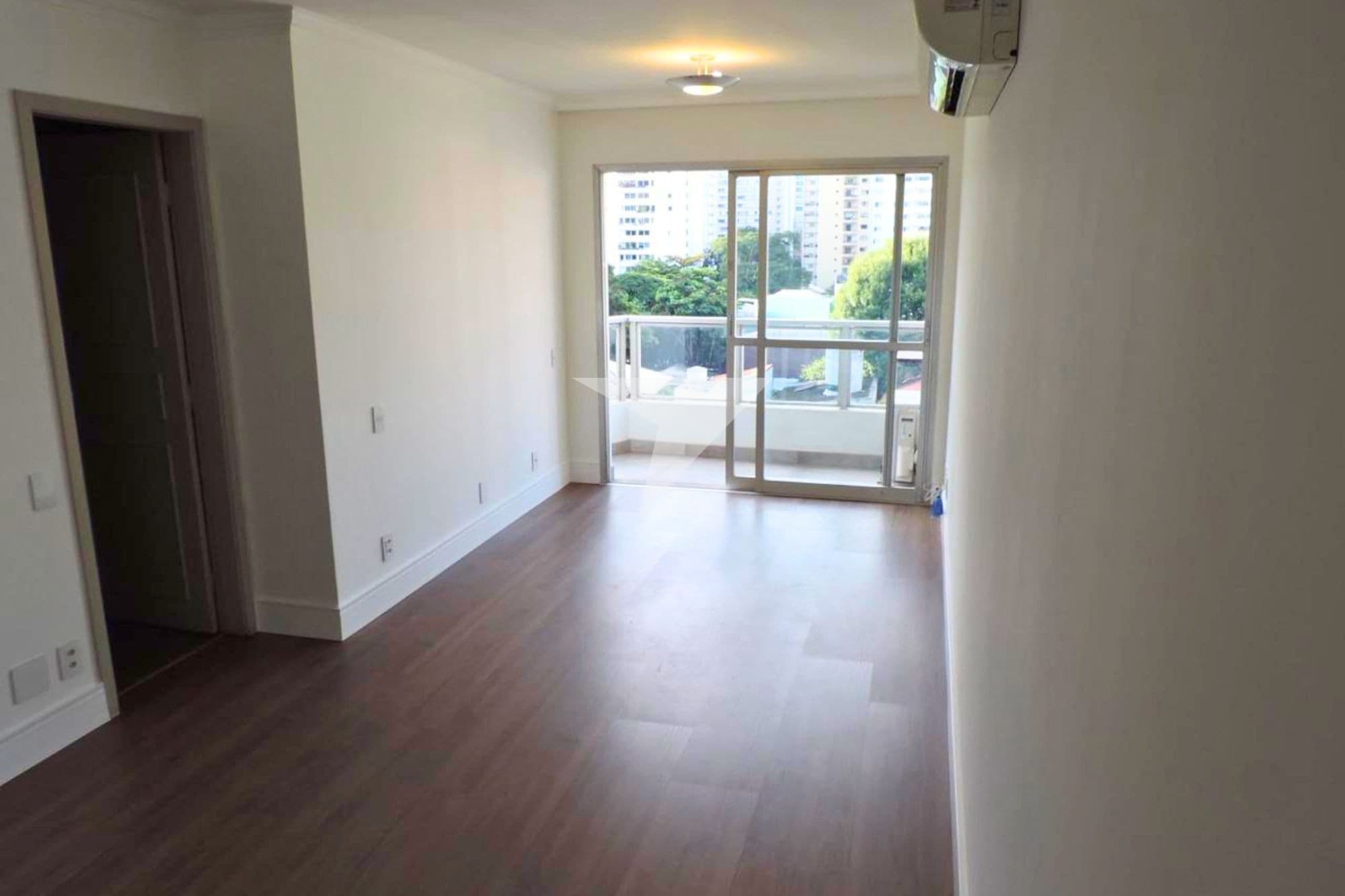 Apartamento para comprar em Moema