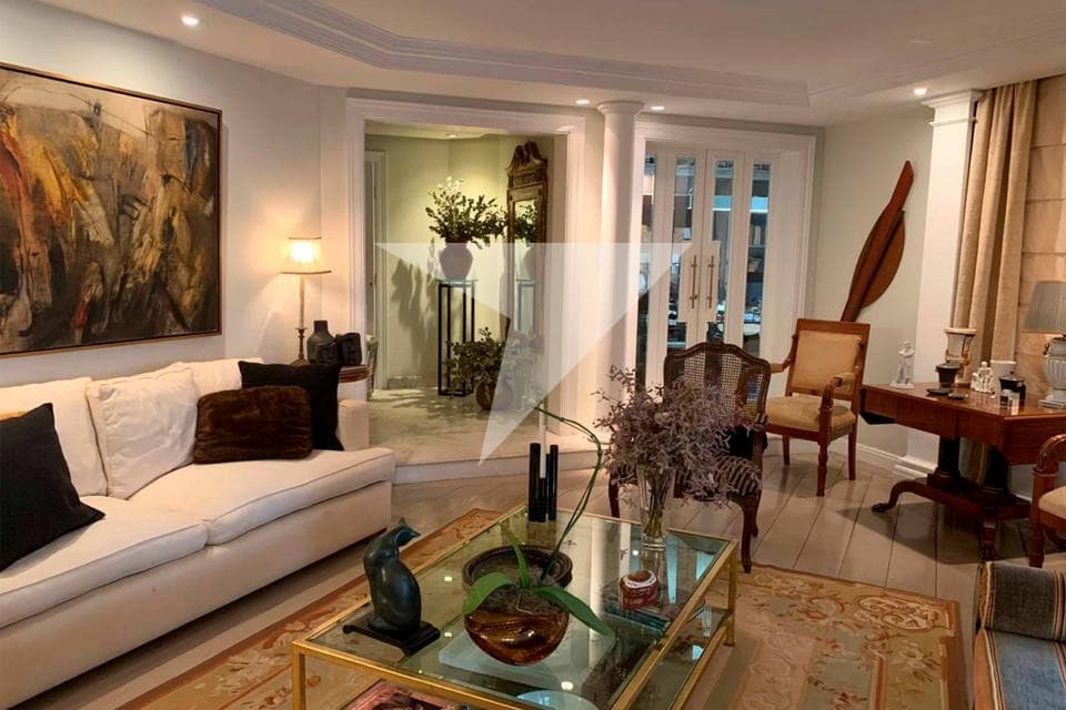 Apartamento para comprar em Moema