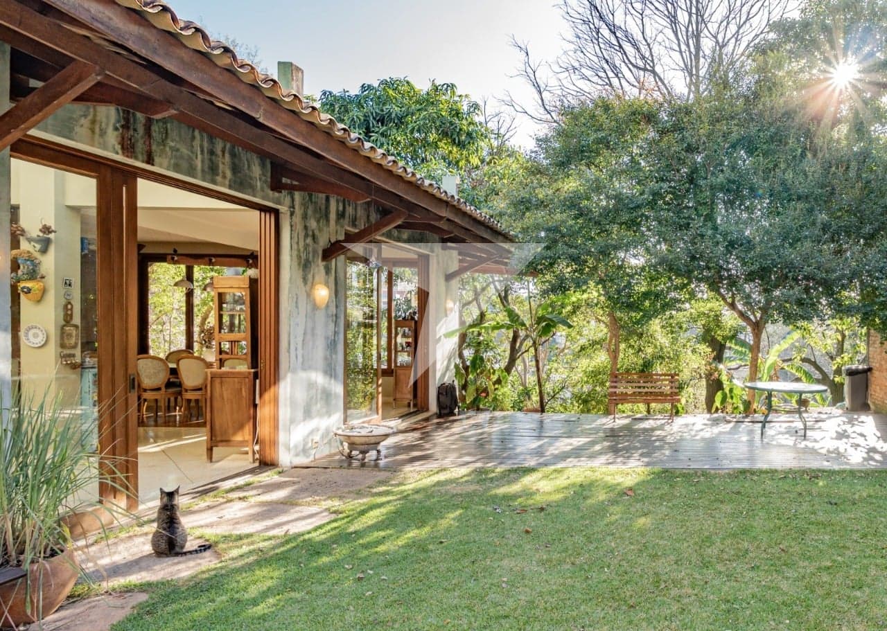 Casa para comprar em Alto de Pinheiros