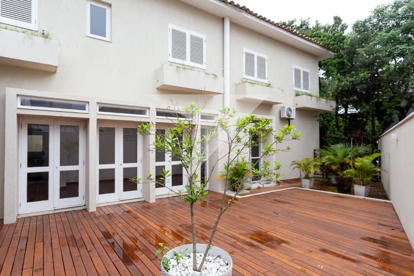 Casa em Condomínio para venda no Real Parque