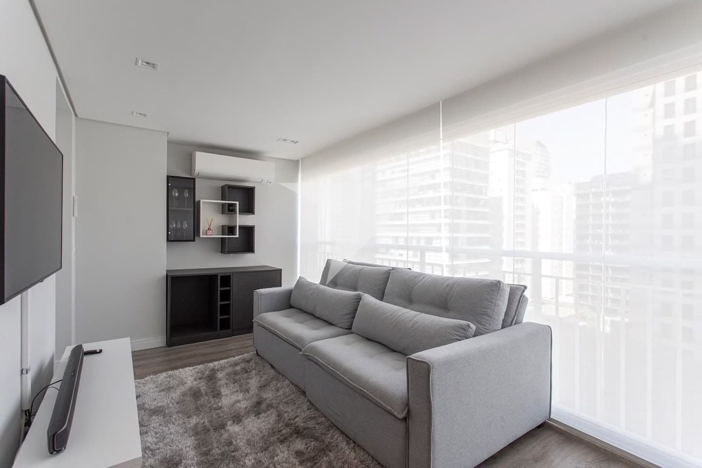 Apartamento para venda e locação no Itaim Bibi