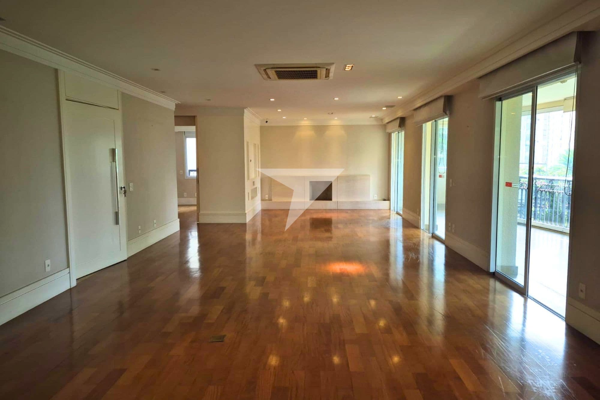 Apartamento para venda em Moema
