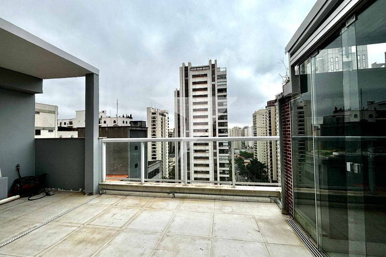 Apartamento para comprar em Moema