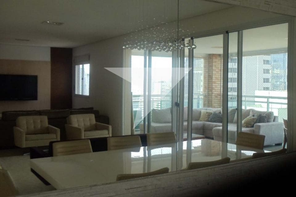 Apartamento para comprar em Itaim Bibi