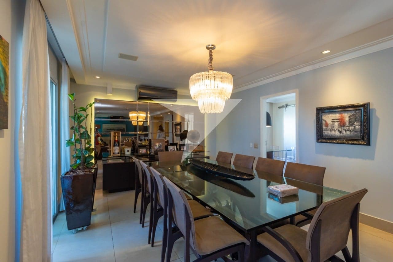 Apartamento para comprar em Moema