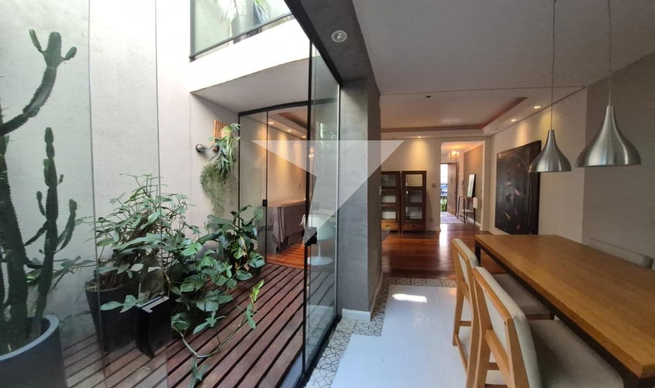 Casa para comprar em Vila Mariana