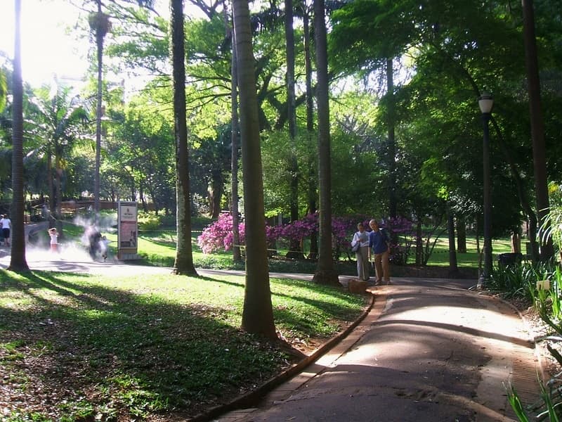 POI OSM way/75604812 — Parque Buenos Aires